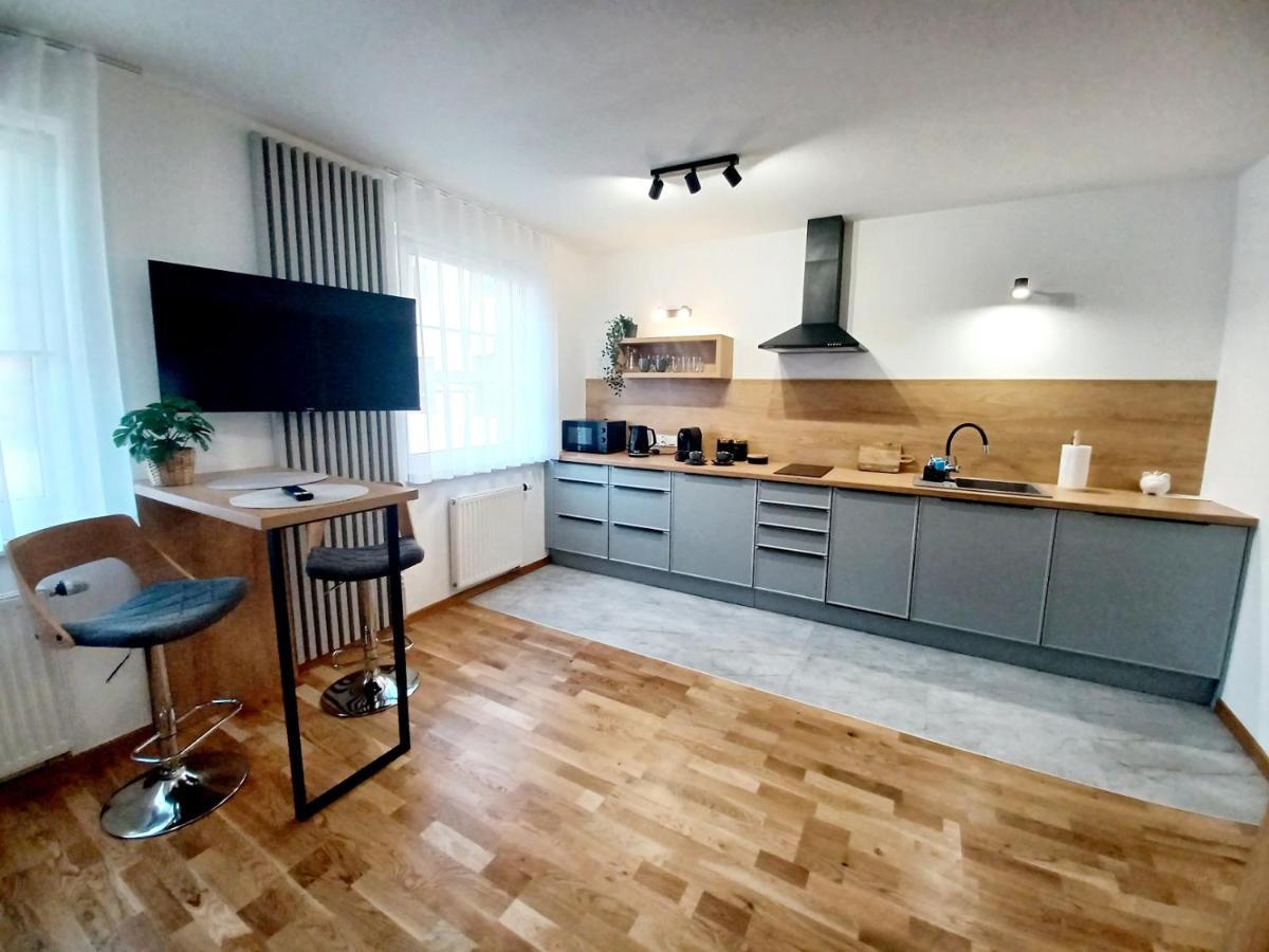 Kolory Warmii Apartamenty Garaz Podziemny 奥尔什丁 外观 照片